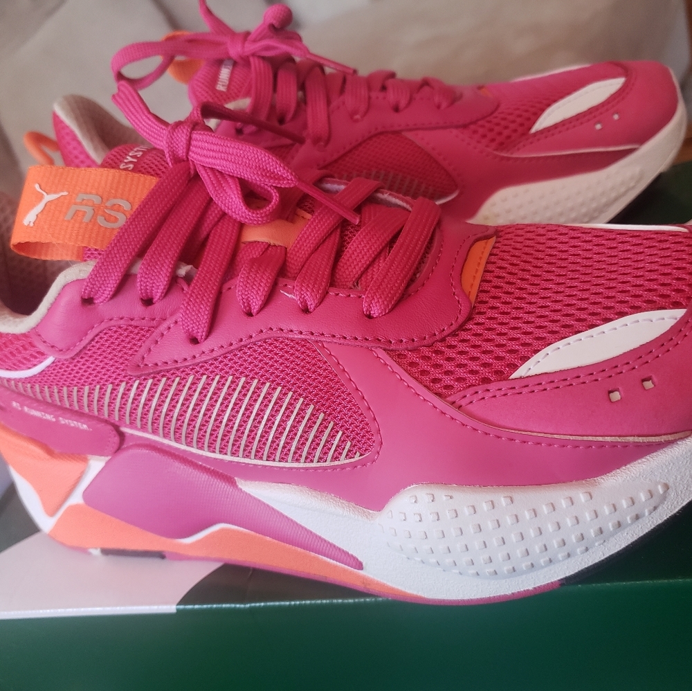 Puma Sneakers